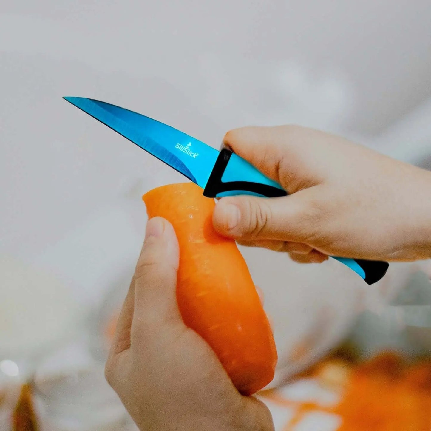 Kitchen Knife Set Kit & Black Magnetic Rack & sharpener DC-SiliSlick®